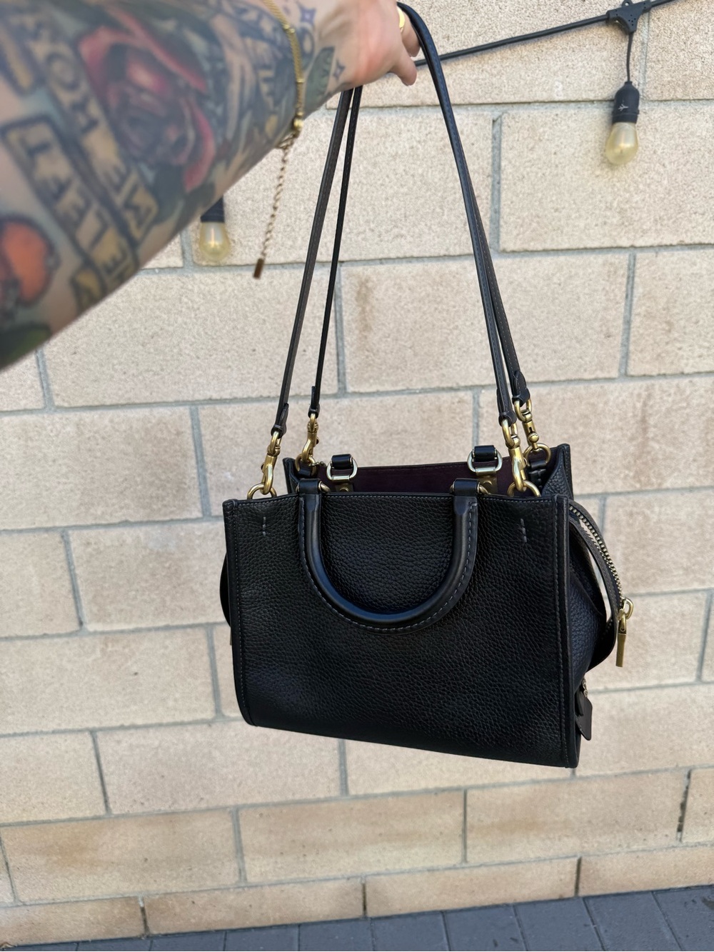 Coach Black Pebbled Leather rogue 25 with Gold Hardware - Picture 2 of 8
